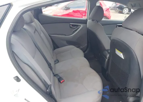 2016 Hyundai Elantra Se z USA, uszkodzony, nr VIN 5NPDH4AE1GH687157